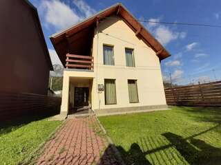 Виллы CASA ALY Буштени Вилла с 3 спальнями-2