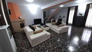 Виллы CASA ALY Буштени Вилла с 3 спальнями-62